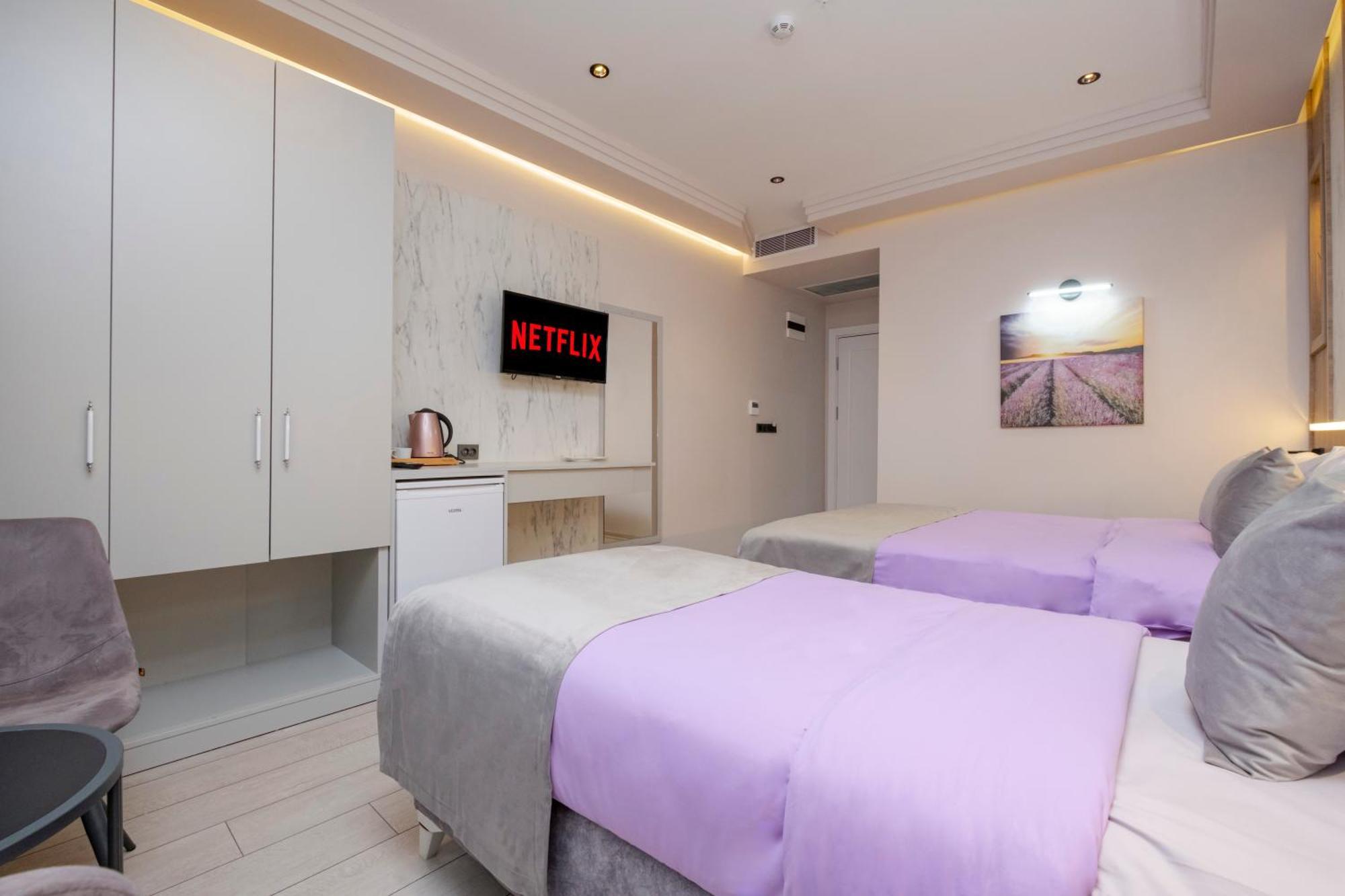 Lavender Airport Hotel Arnavutkoy Exterior photo
