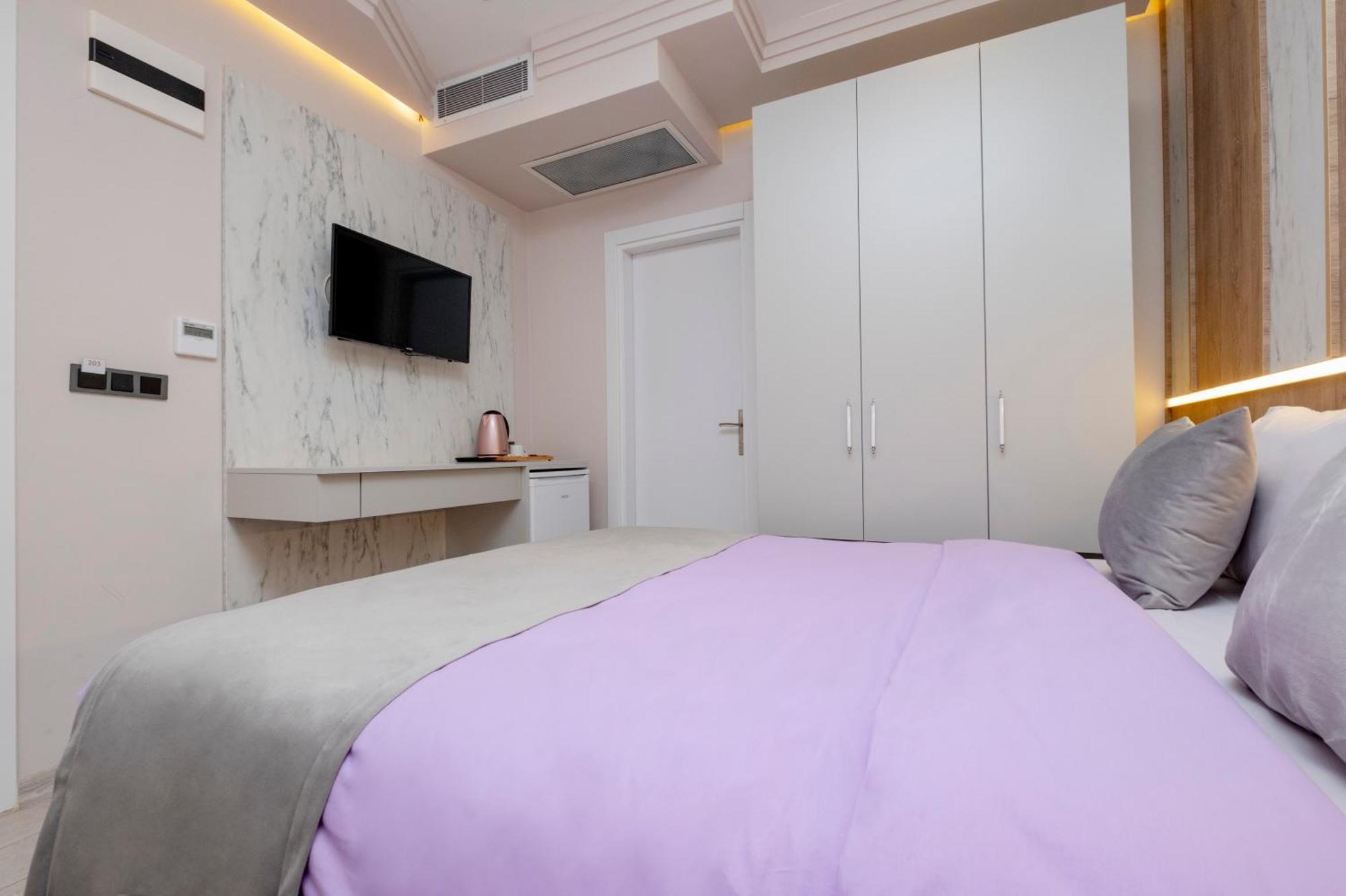 Lavender Airport Hotel Arnavutkoy Exterior photo